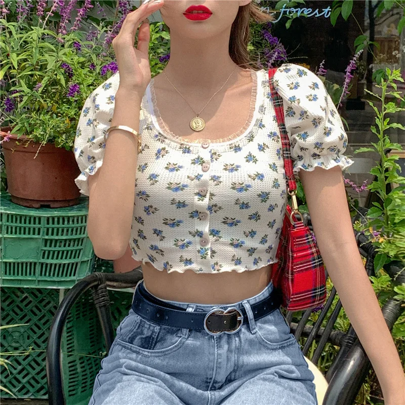 

ArtSu Casual Round Neck Short Sleeve Flower Print Single Breasted With Lace Crop Top 2021 Summer Women T Shirt Street