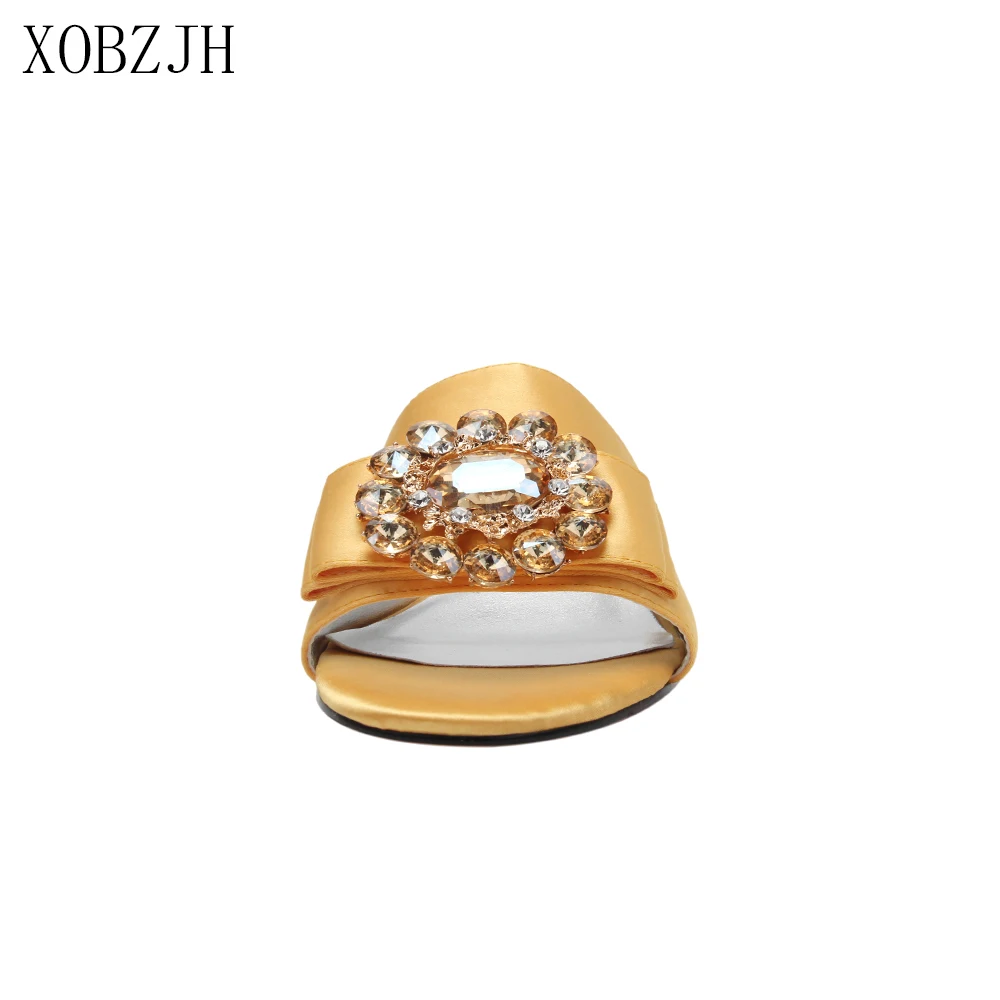 Летняя женская обувь сандалии на плоской подошве роскошная со стразами