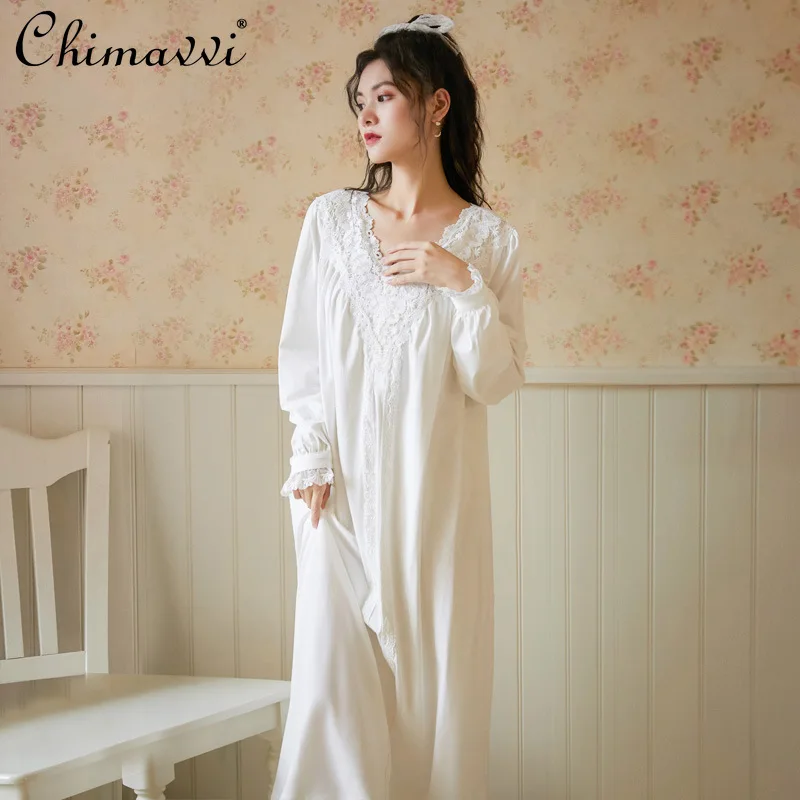 

Women's Sleep & Lounge