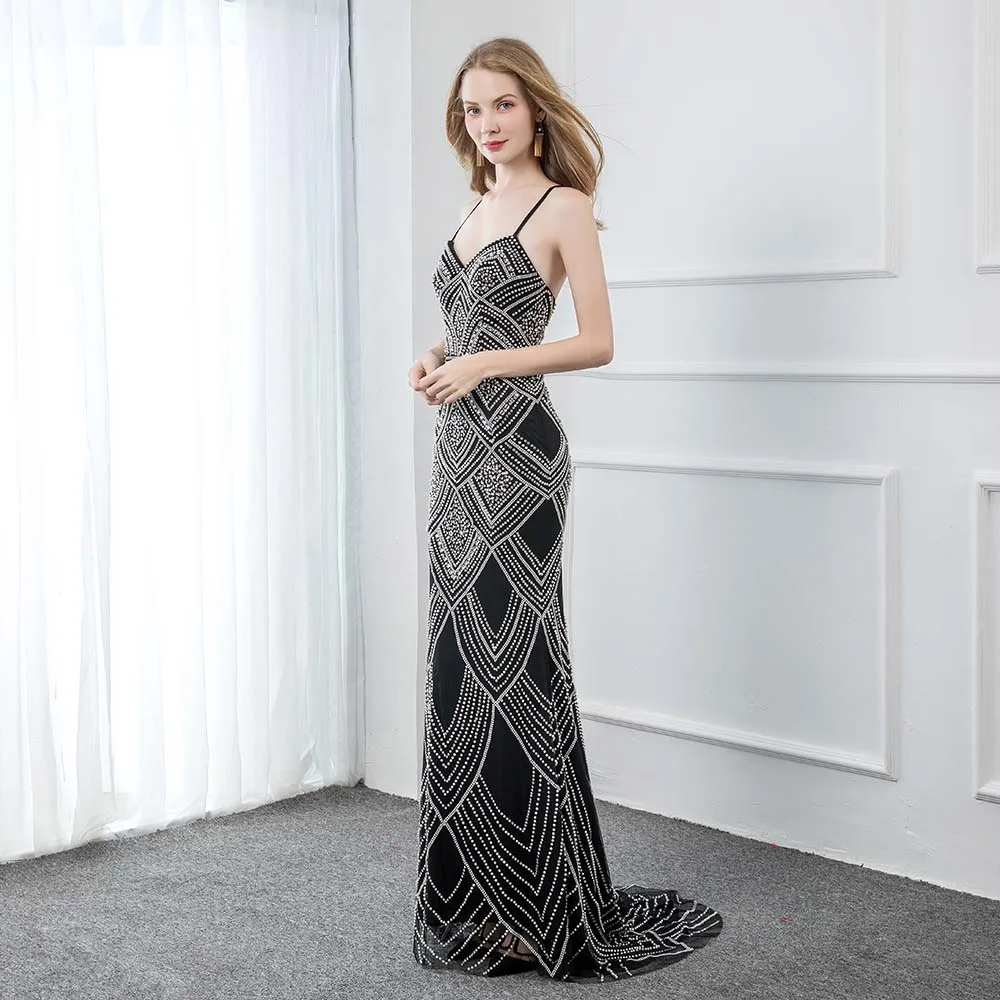 2020 Черное длинное платье русалки для выпускного вечера на бретелях с кристаллами
