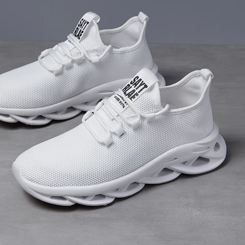 

New men's light sneakers casual summer breathable mesh sports comfortable walking large size vulcanized 46 shoes