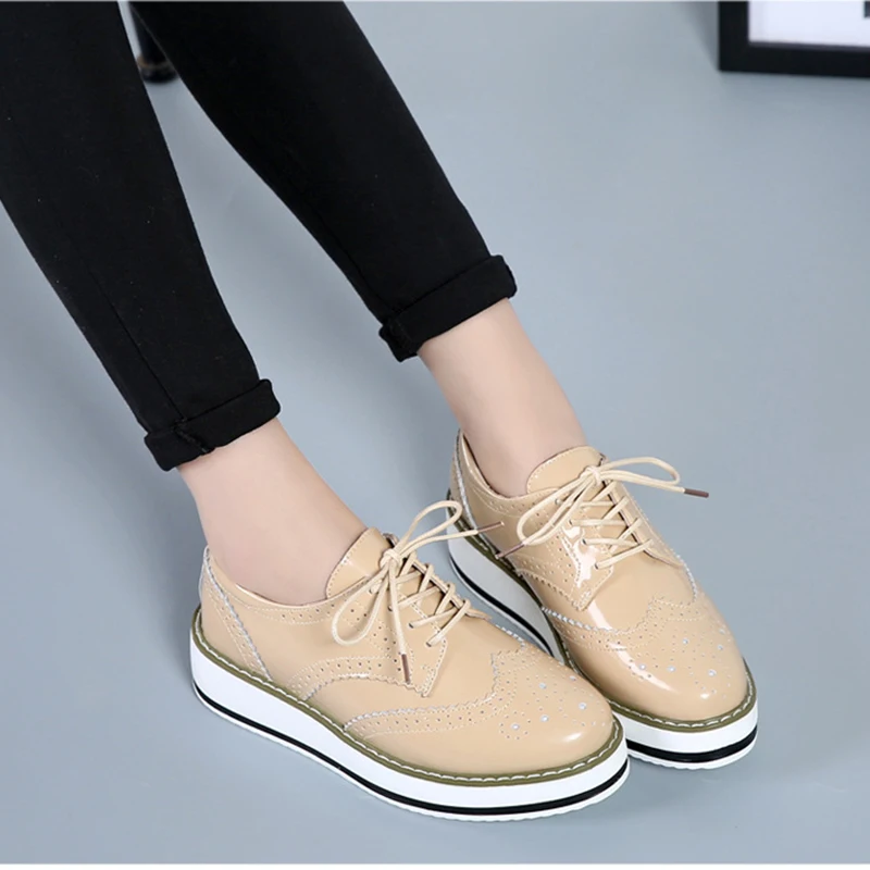 

2021 Spring Autumn Large Size Women's Single Shoes British Wind Brogue Women's Shoes Cowhide Thick Bottom Leather Shoes Women