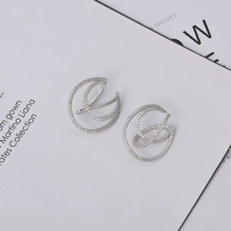 

Fashionable geometric multi-layered circle irregular ring earrings Mobius diamond-encrusted earrings no earrings