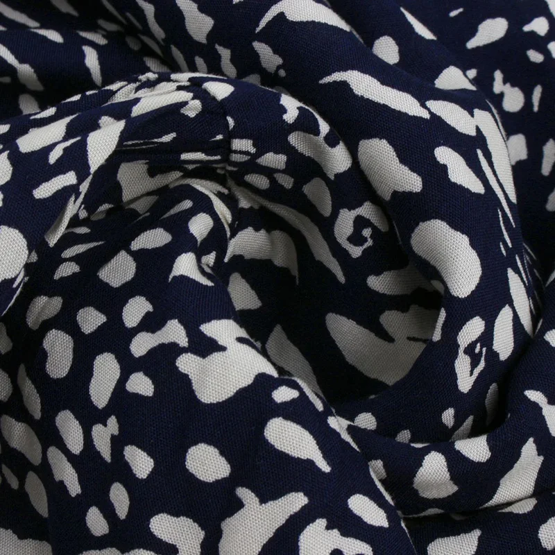 

2021 Spring New Chiffon Blouse Women V Neck Full Sleeve Summer Blouse Tops For Women Casual Single Breasted Shirt