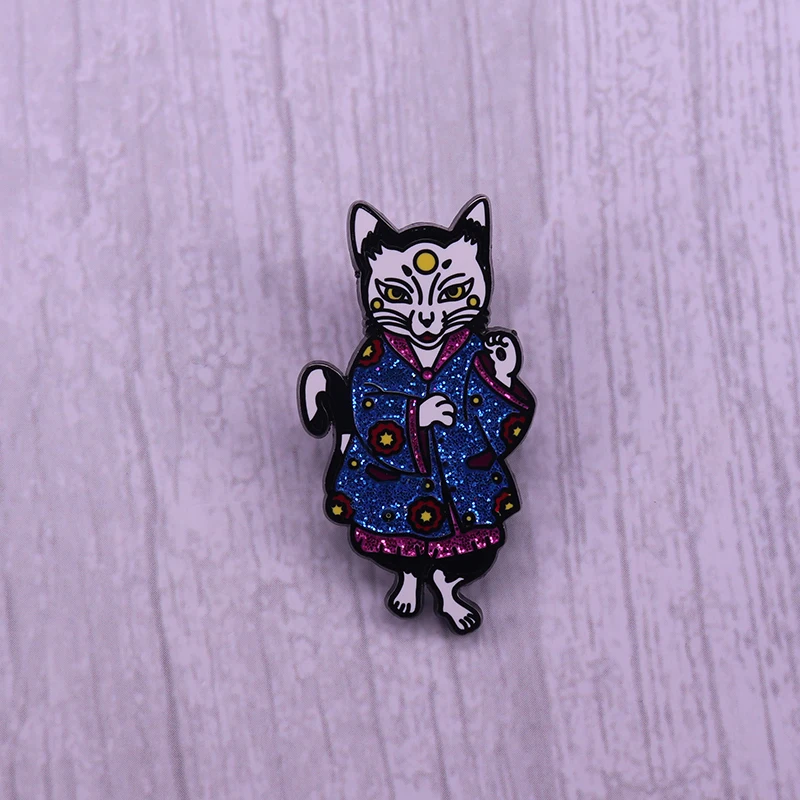 Maneki Neko брошь деньги значок с изображением кота у кошки есть лапа поднята как