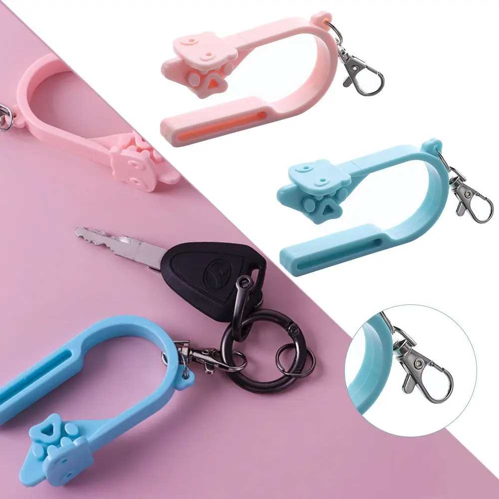 

1PC Universal Car Seat Buckle Professional Portable Car Safety Belt Keychain Easy To Unlock The Auxiliary Car Seat Release Tool