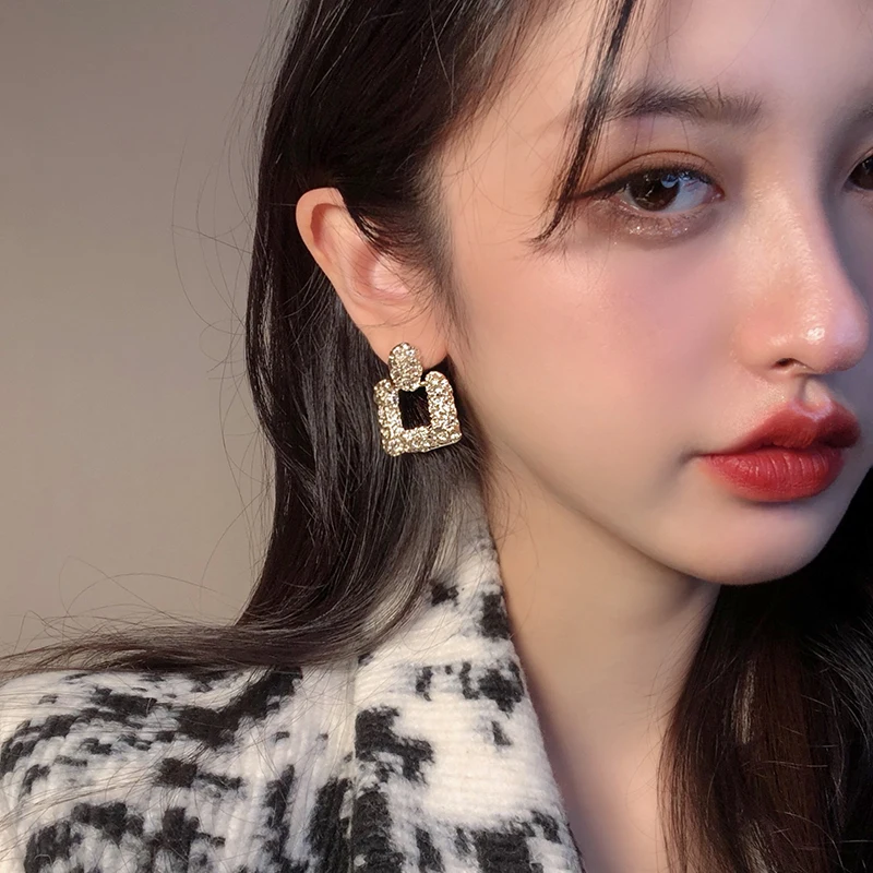 Новинка 2020 высококачественные квадратные модные светильник элегантные серьги в