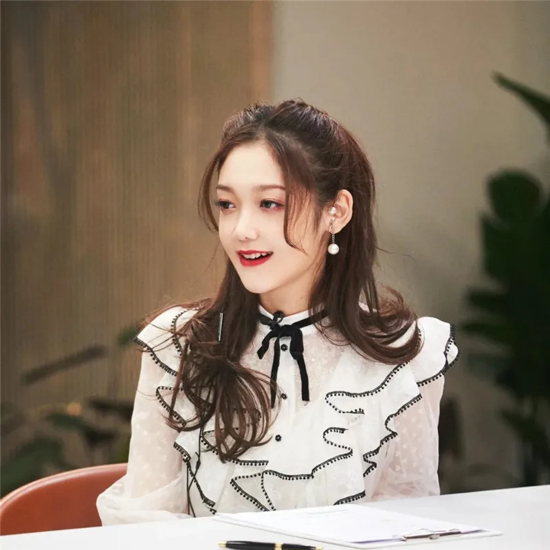 

2021 Spring New Women's Chiffon Shirt French Temperament Polka Dot Lantern Sleeve Blouse Perspective Sexy Ruffled Tops Y819