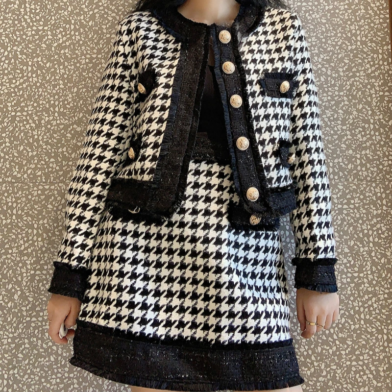 Комплект из двух предметов кашемировый твидовый пиджак с бахромой и жемчужными