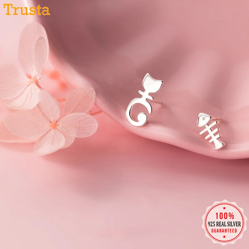 Серьги гвоздики из серебра 2018 пробы с фианитом|Серьги-гвоздики| |