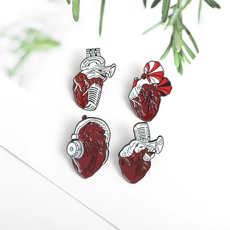 

Heart Enamel Pins Microphone Gramophone Saxophone Walkman Pattern Brooches Lapel Pins Badges Jewelry Punk Gift for Rock Lover
