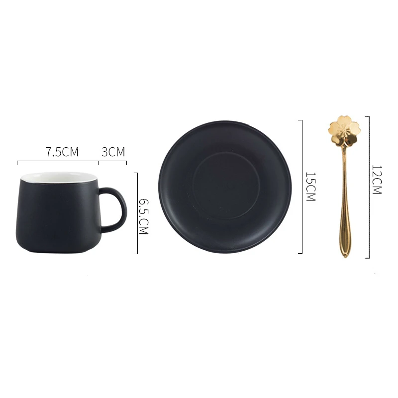 Кофейная чашка и блюдце с подсветильник кой северной части европейская