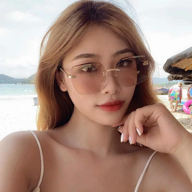 Женские квадратные градиентные солнцезащитные очки FEISHINI без оправы цвет в