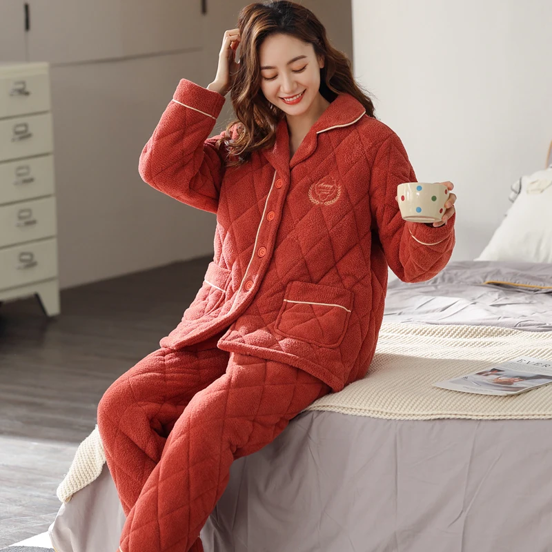 

Winter Thick Warm Women Three Layer Cotton Pajamas Set Long Sleeve Turn-down Collar Big Size M-XXL Female Clip Cotton Sleepwear