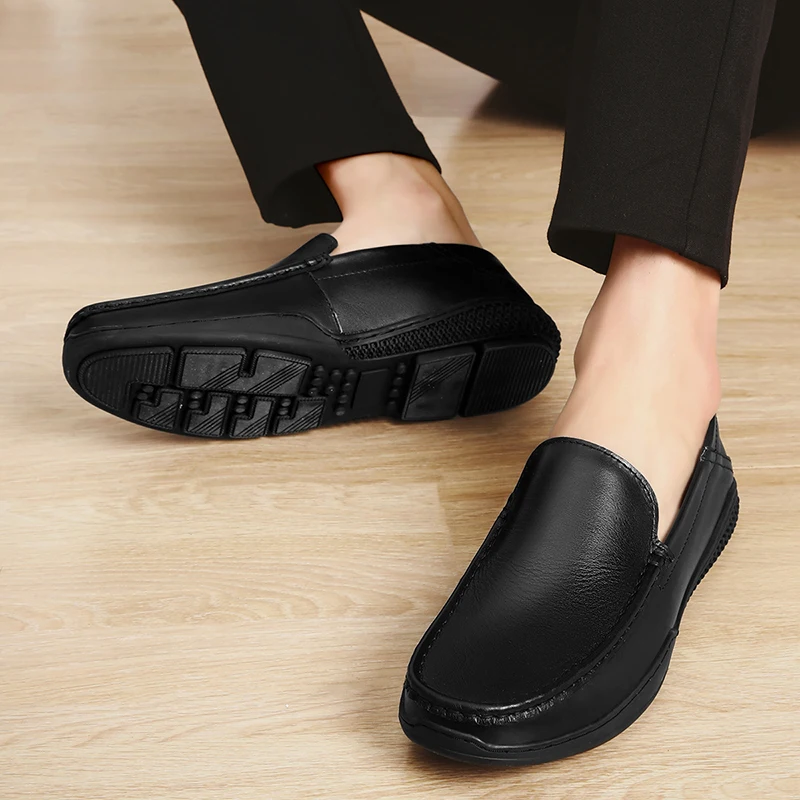 

2021 new leather moccasin shoes men's casual shoes fashion men's casual shoes flat shoes lightweight anti slip driving shoes