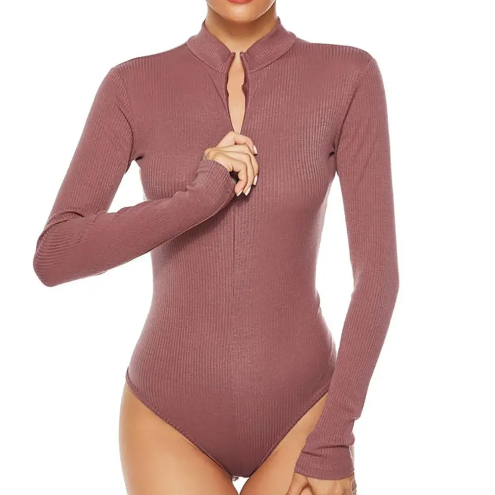 Женский трикотажный комбинезон на молнии с длинным рукавом и круглым вырезом| |