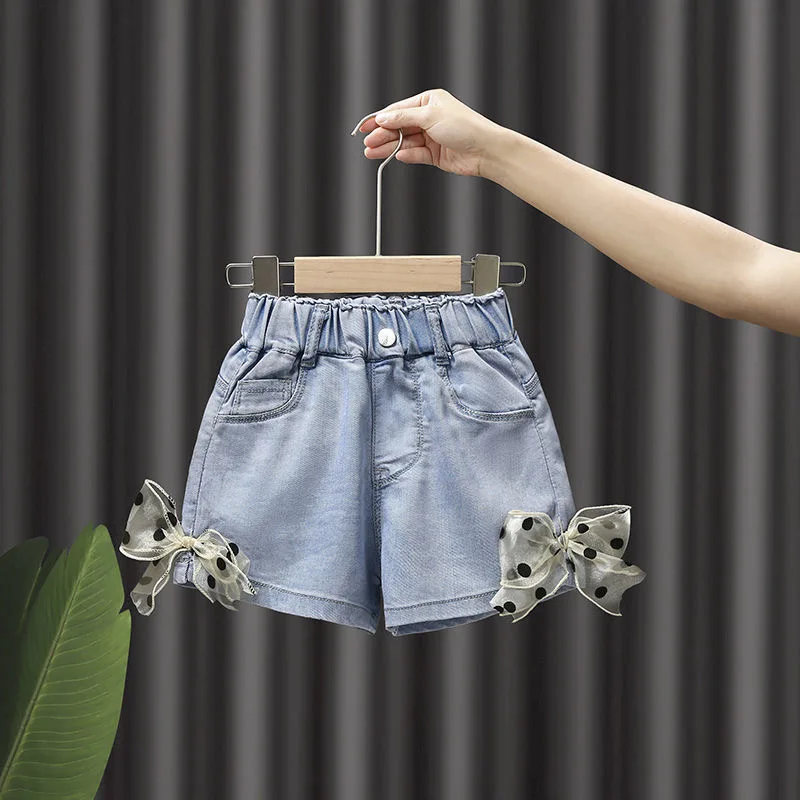 

Джинсовые шорты для девочек, летние новые детские джинсы, универсальные свободные и удобные модные детские брюки с бантом