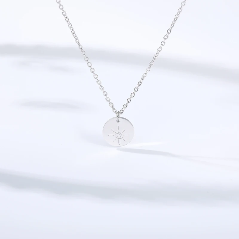 

Simple Gold Circle Irregular Sun Necklace For Women Choker Neck Stainless Steel Round Sweater Pendant Necklaces Jewelry Gift