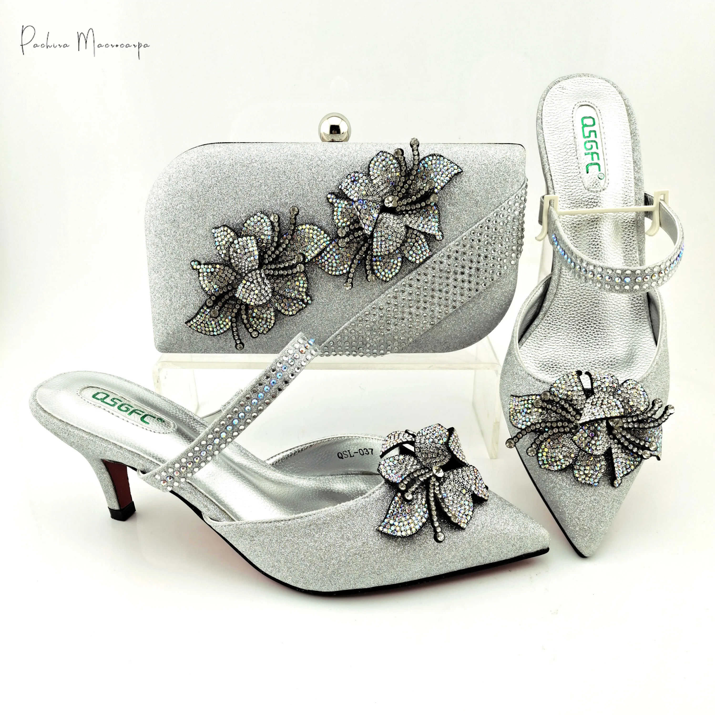 

2021 New Arrival Italian Design Silver Color Elegant Party Wedding Ladies Shoes and Bag Set With Special Flower Decoration