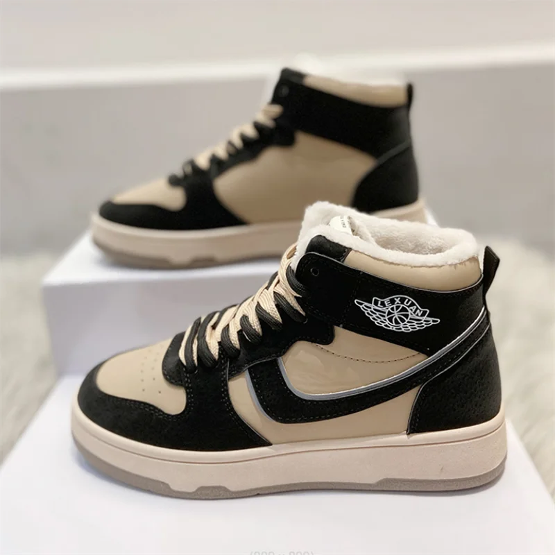 

Korean version of high-top shoes color matching printed women's shoes plus cashmere autumn and winter new white shoes women