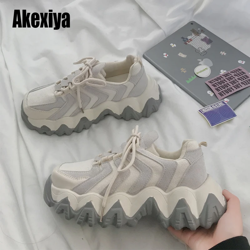 Женские кроссовки на платформе дизайнерские шнуровке массивные повседневная