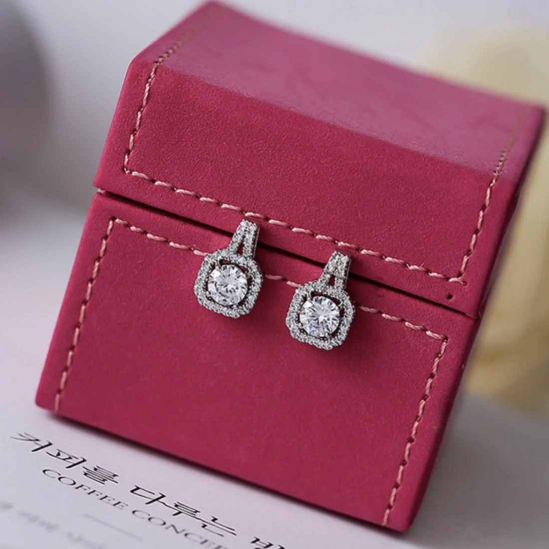 

Luxury Square diamond Earrings for Women Fashion 925 silver & gold Cocktail Elegant Wedding Stud Earrings white Sapphire Jewelry