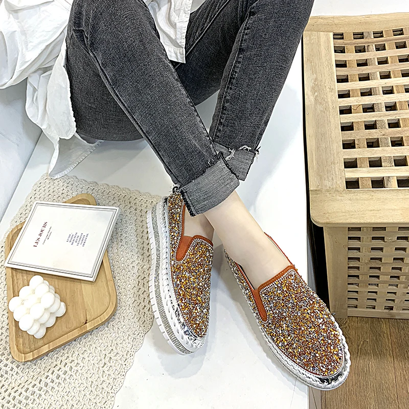 

2020 Brand European Fashion Espadrilles Shoes Woman Leather Creepers Flats Ladies Loafers Crystal Loafers G361