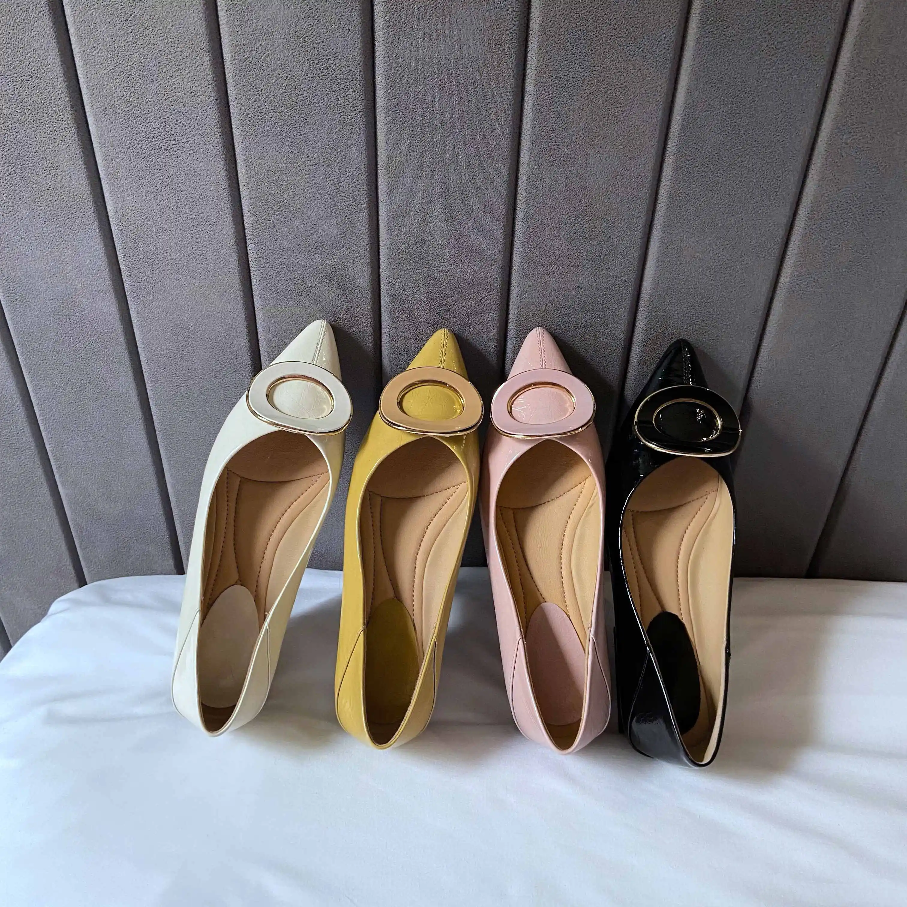 

Lanxuryee simple style natural leather shallow metal decorations handmade pointed toe low heel slip on gorgeous women pumps L2f1