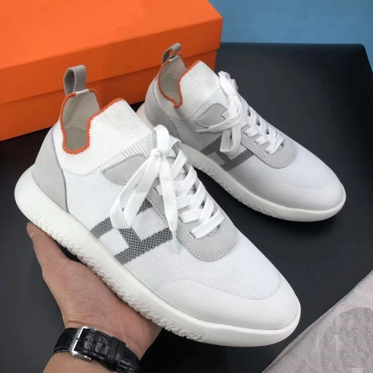 

Designer Brand Casual Fashion Trend Men's Fly Weaving Breathable Sneakers Comfortable Running Shoes