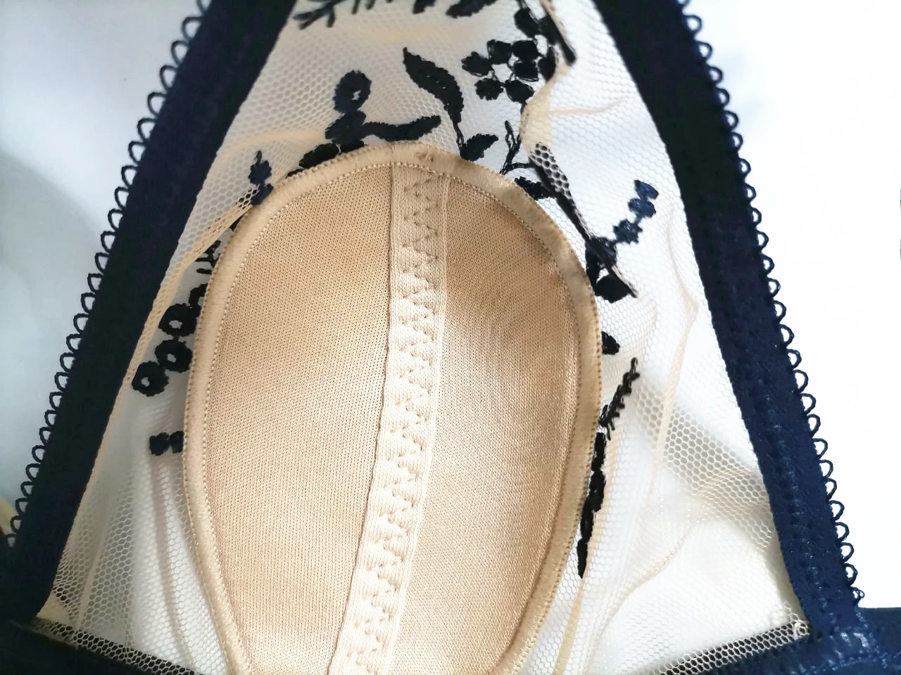 

Sexy Bra and Panty Set Ultra-Thin Mesh Embroidered See Through Wire Free Lace Bra Transparent Underwear Set Lingerie Black Blue