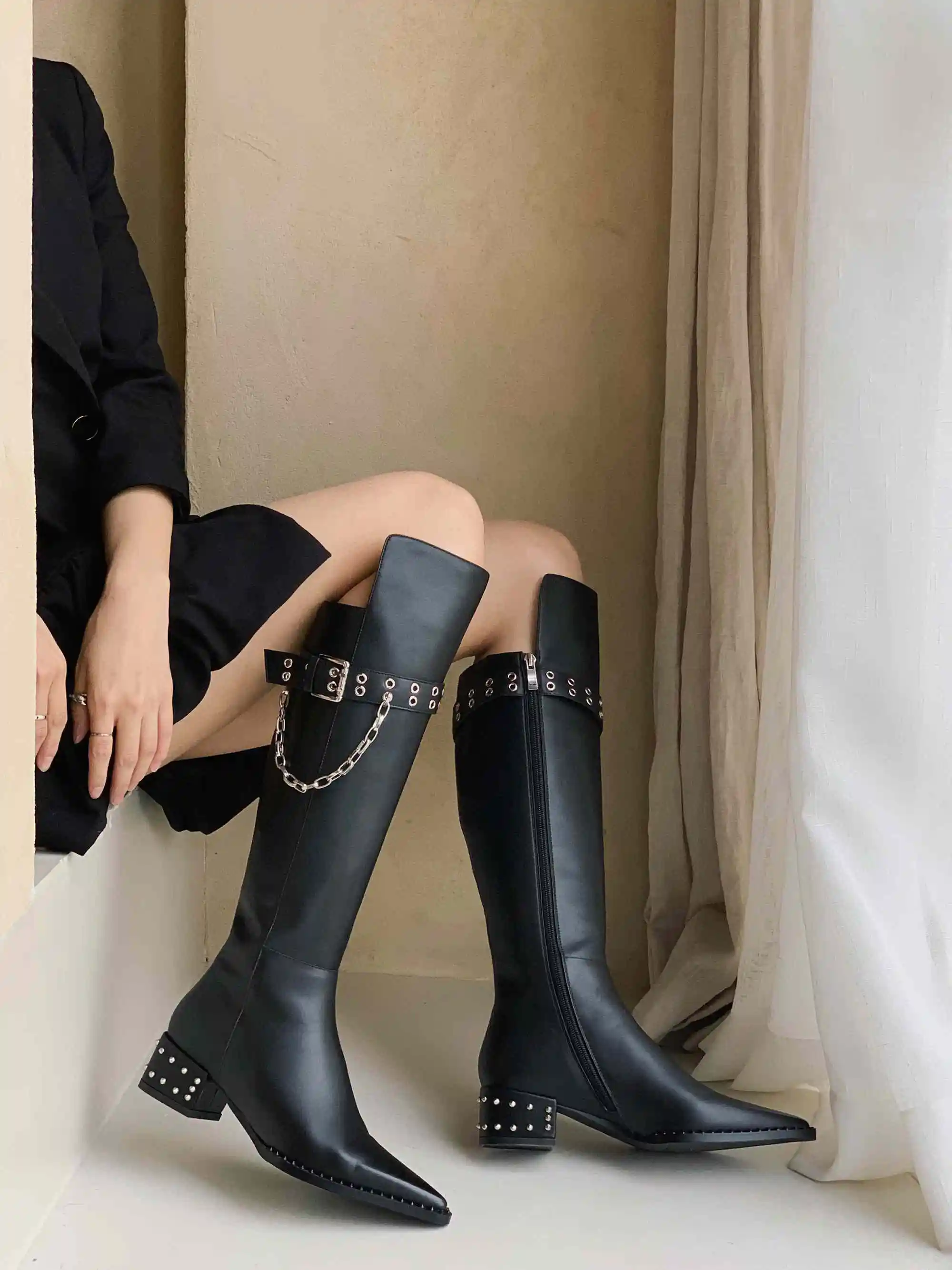 

Lenkisen european style natural leather buckle decorations chains pointed toe thick med heel zipper fashion knee-high boots L41
