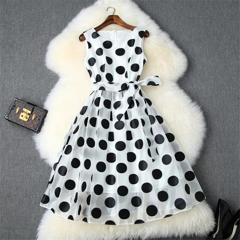 

Elegant Sleeveless Polka Dot Print Lace Up Ball Gown Organza Dress Party robe Fashion New 2019 Summer Dress Women Designer femme