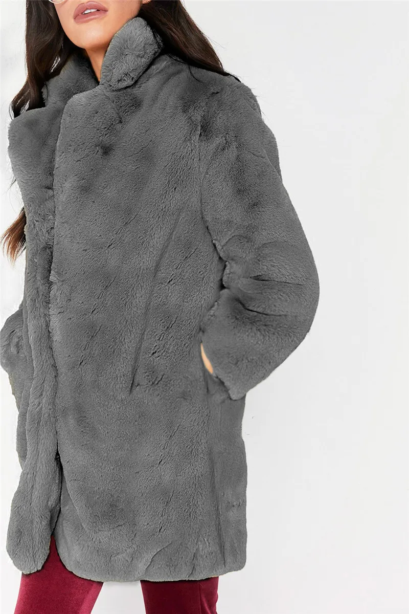 Женская теплая куртка из искусственного меха винтажная облегающая пушистая с