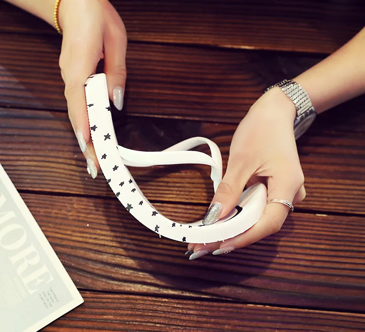 Летние тапочки с мультяшным рисунком кота и луны вьетнамки женские сандалии