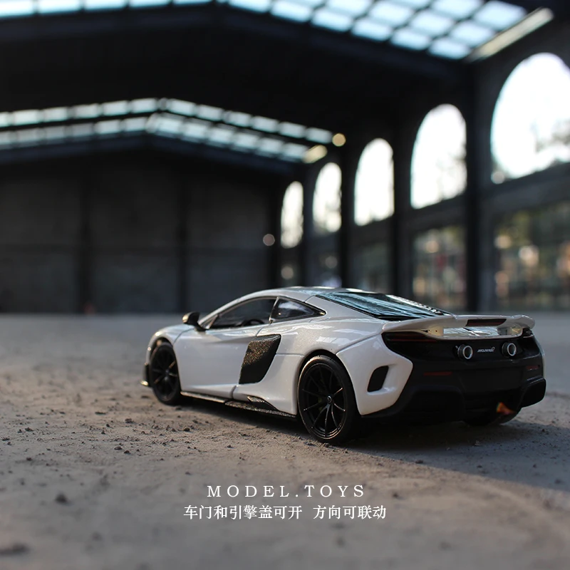 WELLY 1:24 MCLAREN 675LT модель автомобиля из сплава поделки украшение Коллекция