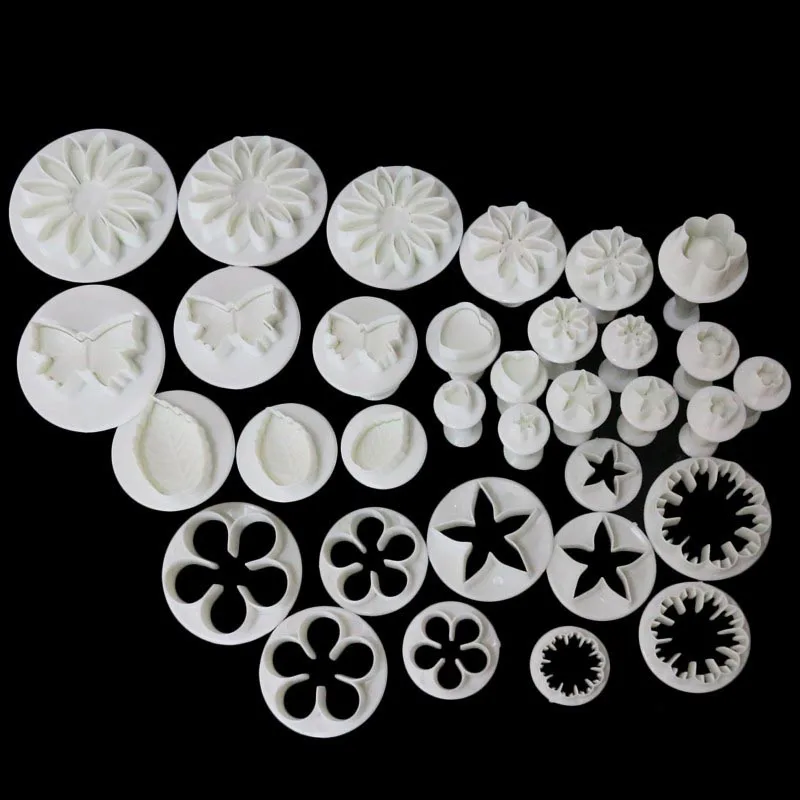 Set of 33 Cookie Cutters with Pistons and Stamps-Designs Varies -Perfect for Decoration Cakes Sweet Pasta Fondants Glas | Дом и сад
