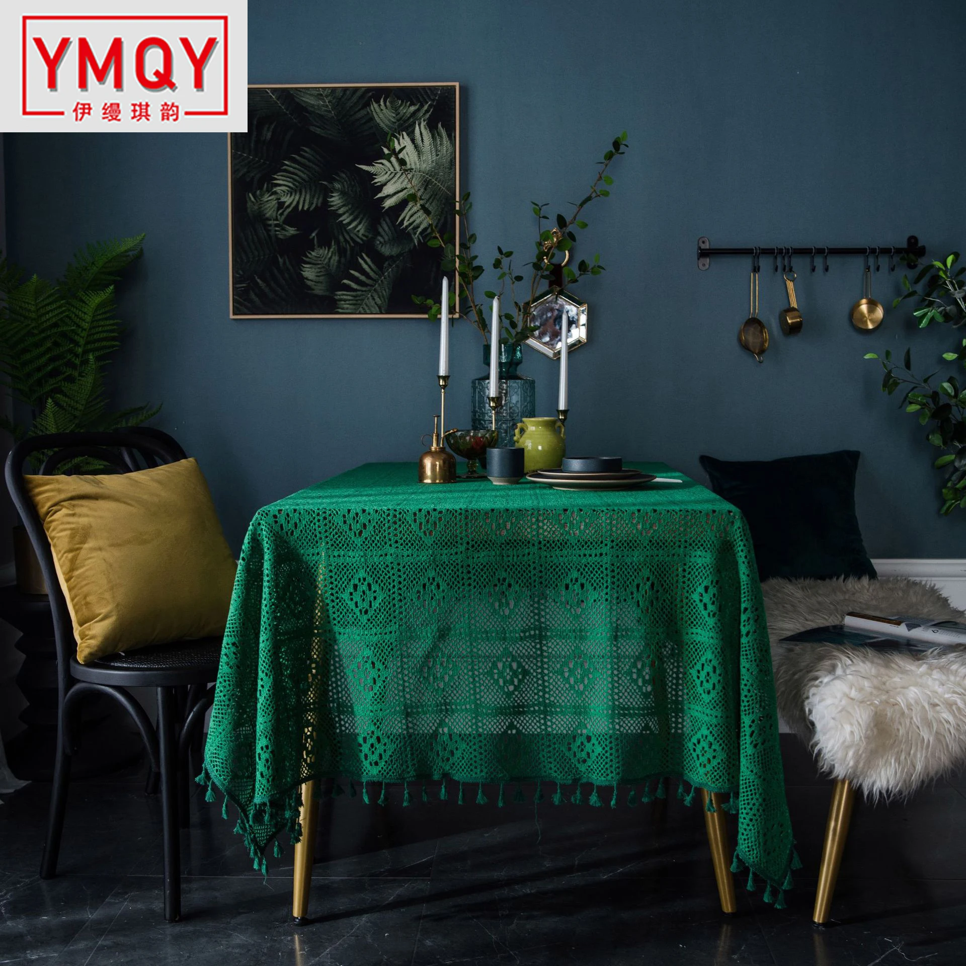 Темно-зеленая круглая скатерть ручной работы в стиле ретро вязаная ажурная для