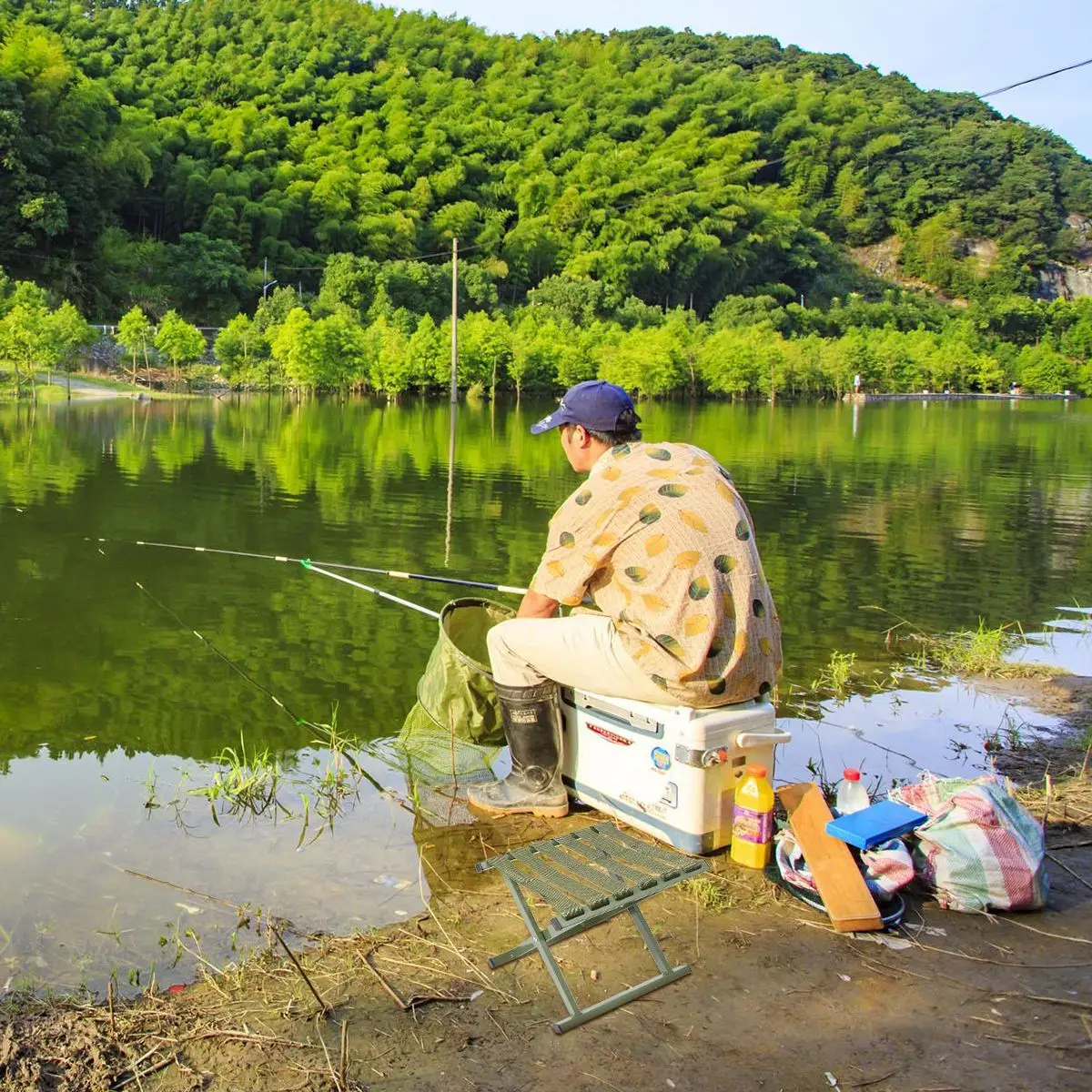 

1pcs Durable Simple Portable Stool Foldable Stool Metal Stool For Camping Seat Outdoor For Fishing Hiking Travel Garden BBQ