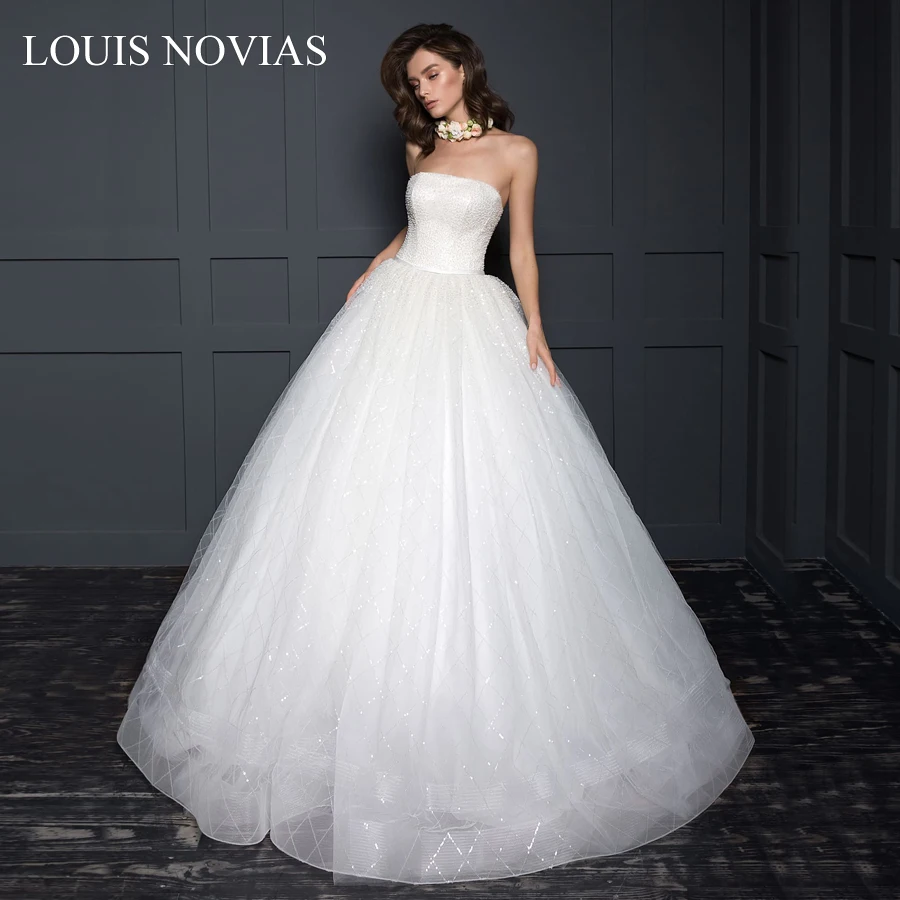Простое свадебное платье Louis Novias ТРАПЕЦИЕВИДНОЕ без рукавов с ремнем из бисера и