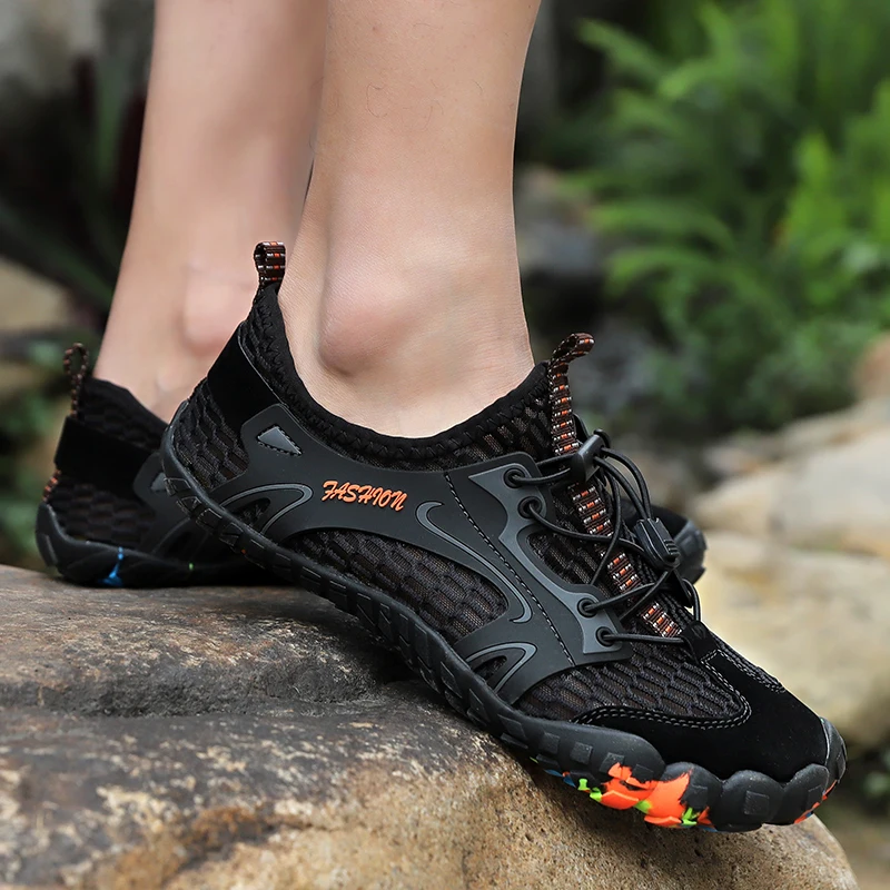 Men's sneakers Summer Breathable Male Hiking Shoes Suede + Mesh Outdoor Climbing Shoes Men Sport Shoes Quick-dry Water shoes