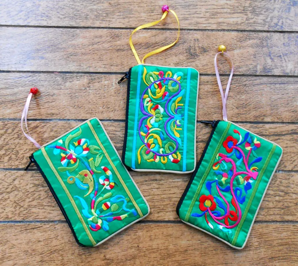 10pcs Bells Chinese style Embroidery Small Satin Pouch Zipper Jewelry Gift Bag Card Holder Women Coin Purse Packaging