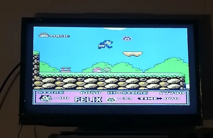 Ретро игровая консоль NTSC и PAL-B TV Handheld со встроенными 118 классическими различными