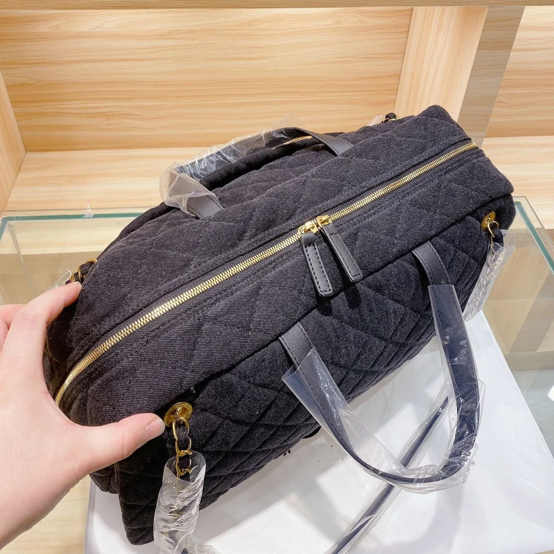 

Women's Rhombic Canvas with Logo, Fashion and Leisure, All-Match Messenger One-Shoulder Handbag Chain Large Capacity