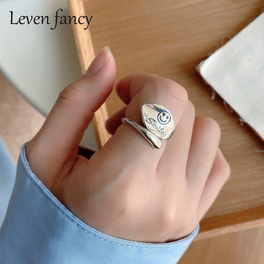 

Leven Fancy Women Antique Silver Ring 925 for Girls Asymmetric Open Leaves Smile Face Expression Mood Rings