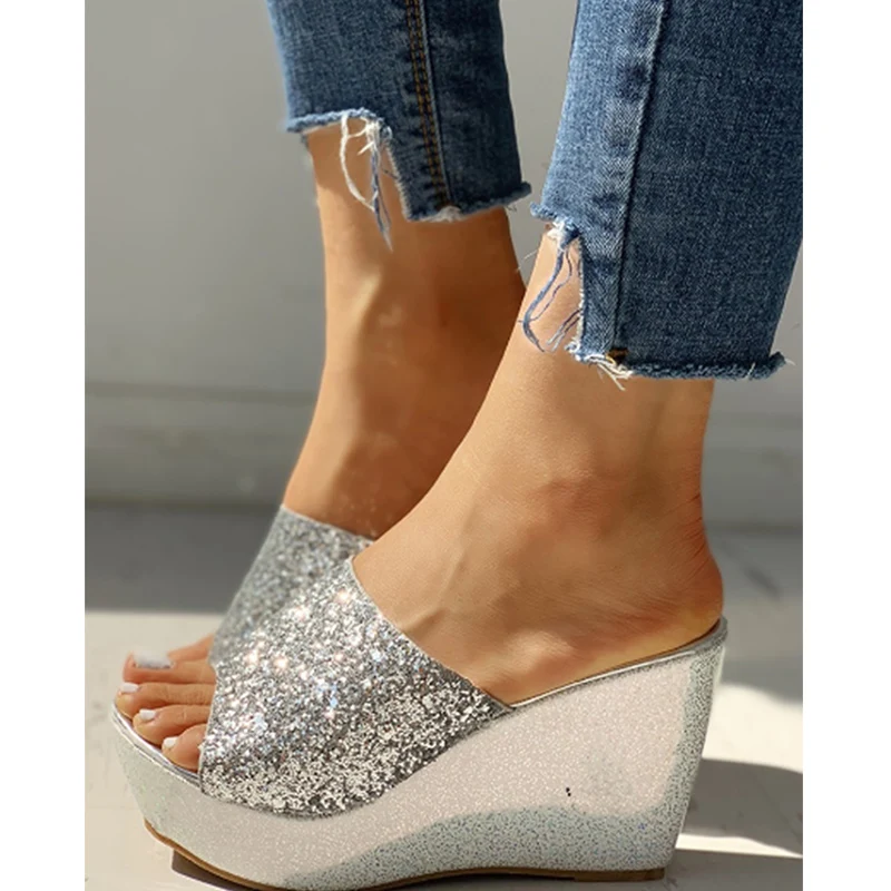 женские туфли женская обувь 2019 г. Новые шлепанцы летняя пляжная на танкетке сандалии Мягкие Соломенные