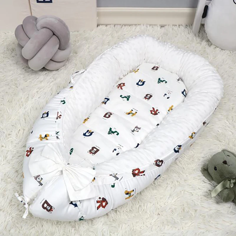 

2 шт./компл. детская кроватка для путешествий бархатная портативная кроватка Толстая теплая корзина для сна бамперы матрас с Met съемный BTN004