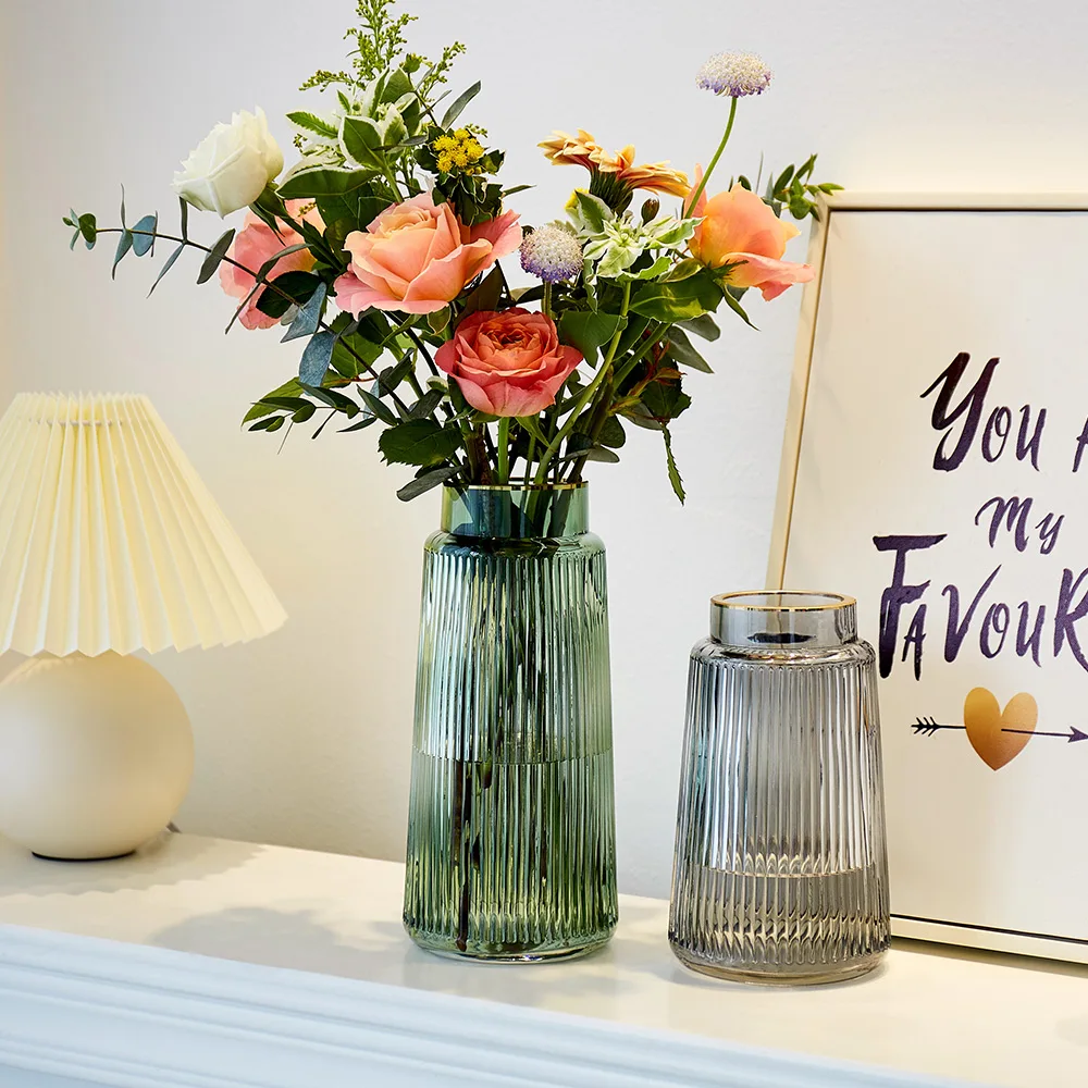 Прозрачная стеклянная ваза с вертикальным гидропоническим узором специальная