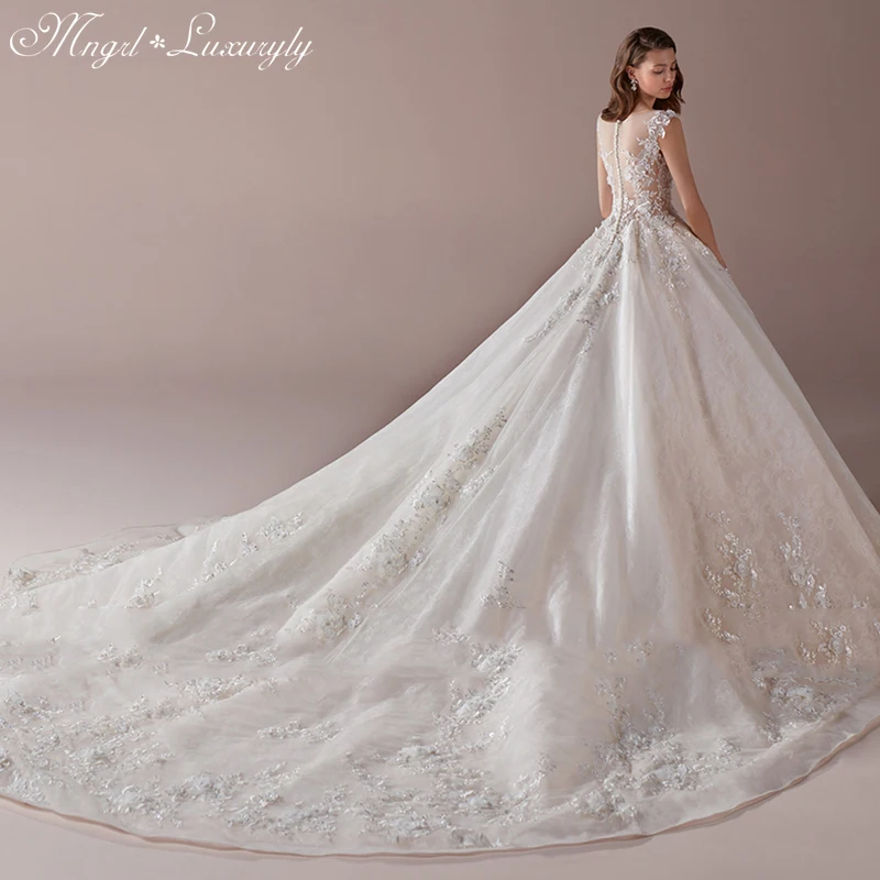 

Luxury Wedding Dresses O Neck Sleeveless Lace Applique Charming Gowns Back Button Design Court Train Tailor-Made vestidos novia