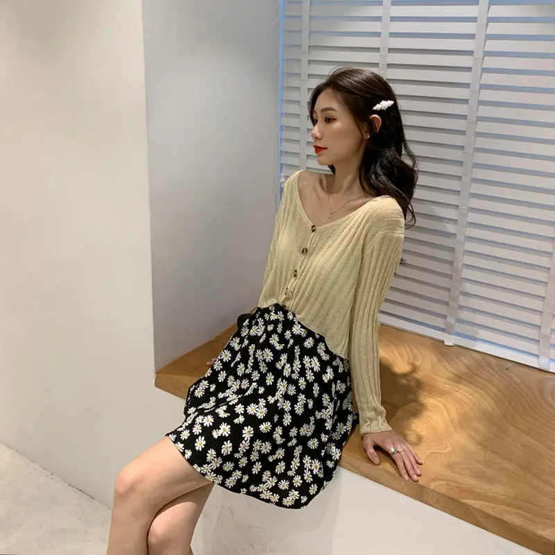 

Women Vintage Floral Print Shorts Sexy Harajuku Loose kawaii Ruffle Pleated Summer Korean Streetwear Female Elastic Waist Shorts