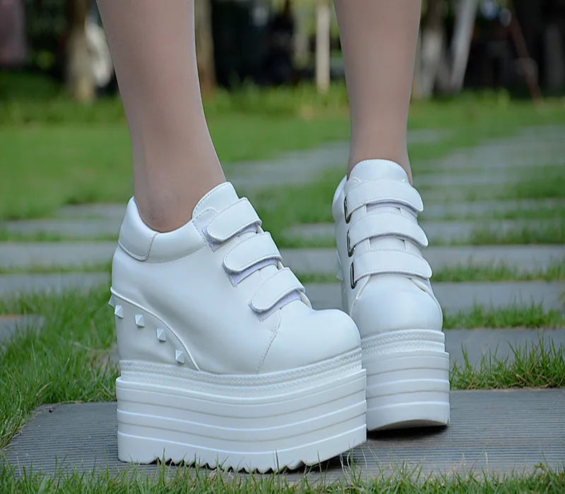Botas cortas de estilo nuevo para mujer, zapatos informales con suela gruesa de 14cm y tacón superalto de Velcro, primavera y otoño, 2020